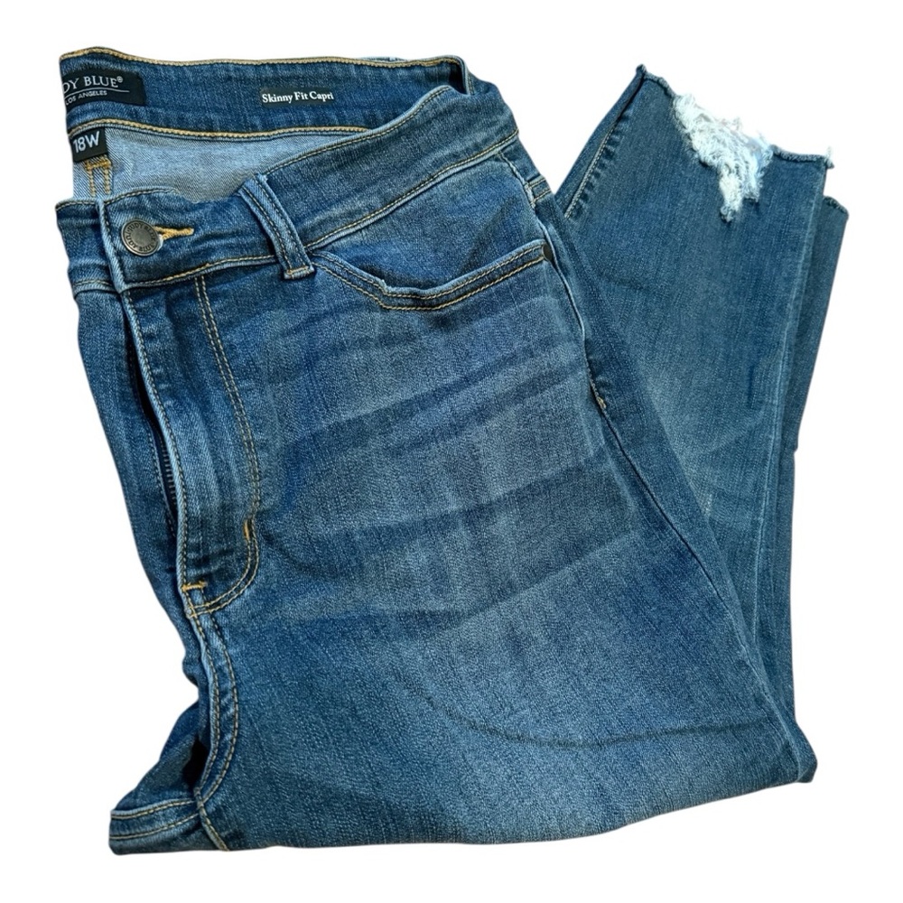 NWOT Judy Blue Distressed Blue Skinny Jeans